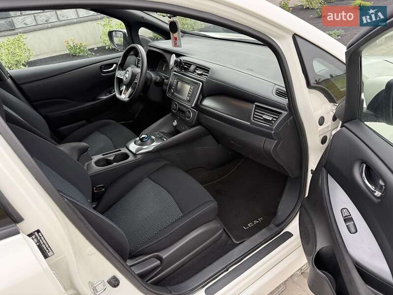 Хетчбек Nissan Leaf 2020 в Рівному