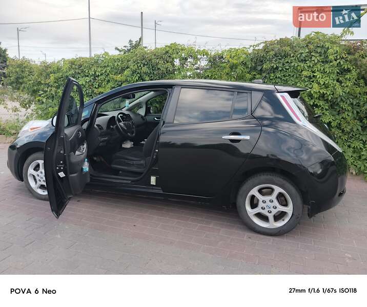 Хетчбек Nissan Leaf 2015 в Києві фото 3 Хетчбек Nissan Leaf 2015 в Києві