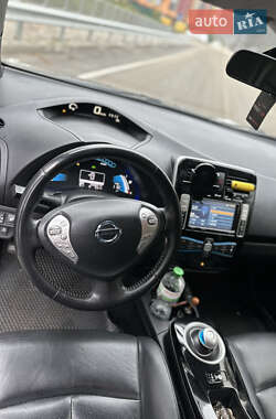 Хэтчбек Nissan Leaf 2014 в 