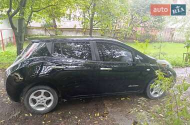 Хэтчбек Nissan Leaf 2012 в Черновцах
