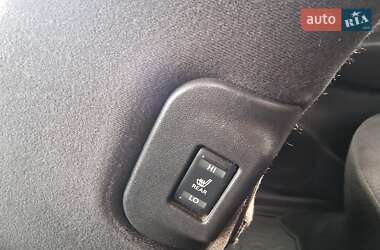 Хэтчбек Nissan Leaf 2014 в 