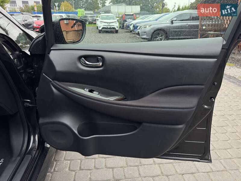 Хетчбек Nissan Leaf 2018 в Вінниці фото 36 Хетчбек Nissan Leaf 2018 в Вінниці