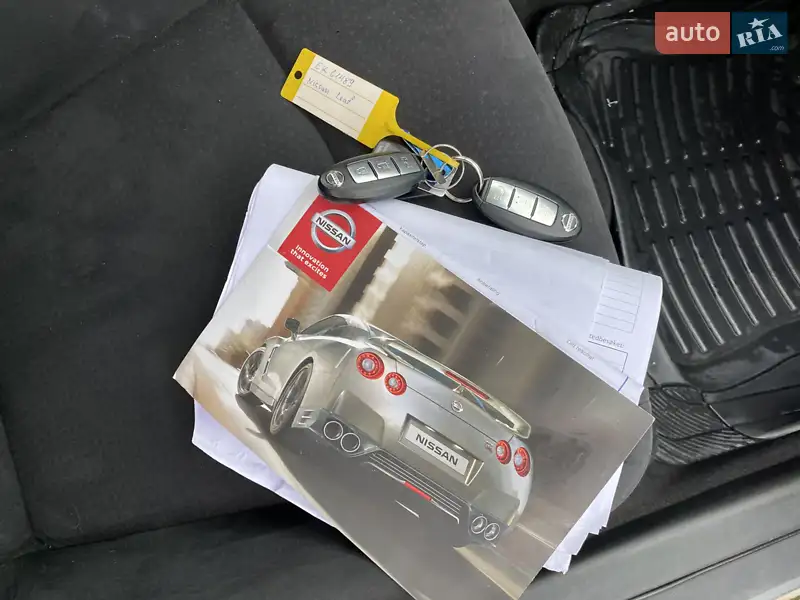 Хэтчбек Nissan Leaf 2015 в Черновцах документ