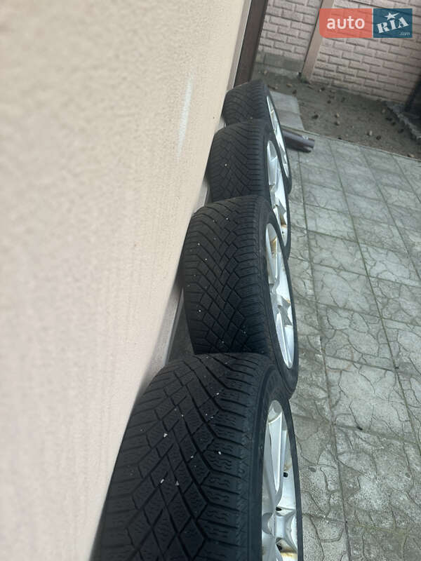 Хетчбек Nissan Leaf 2015 в Кам'янському