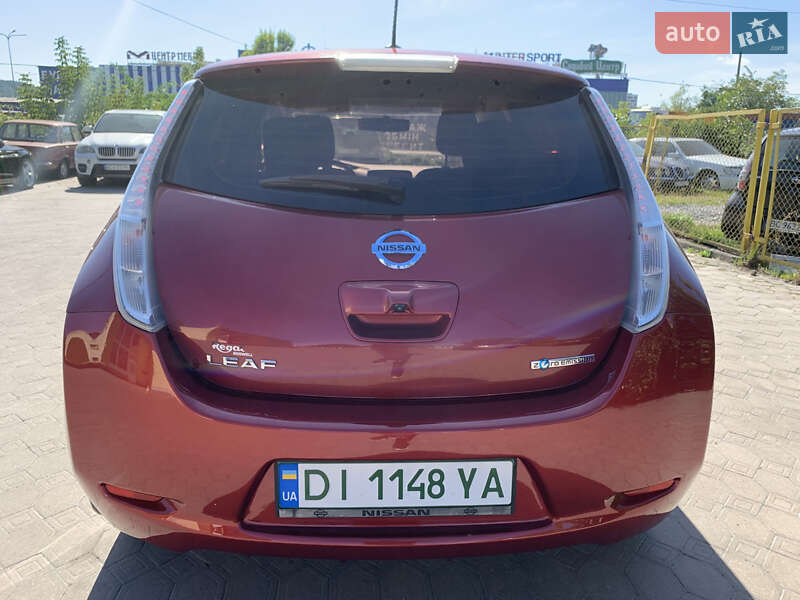 Хетчбек Nissan Leaf 2015 в Львові