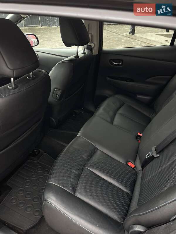 Хетчбек Nissan Leaf 2014 в Звенигородці фото 17 Хетчбек Nissan Leaf 2014 в Звенигородці