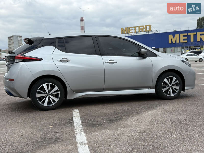 Хэтчбек Nissan Leaf 2019 в Житомире