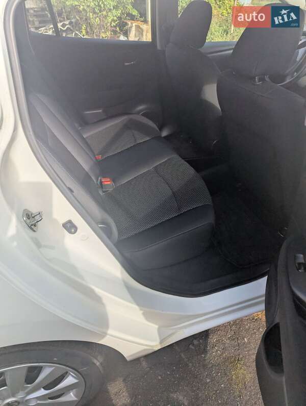 Хэтчбек Nissan Leaf 2014 в Житомире