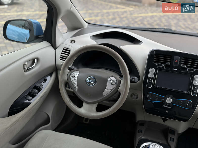 Хетчбек Nissan Leaf 2013 в Вінниці