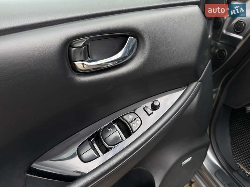 Хетчбек Nissan Leaf 2015 в Вінниці