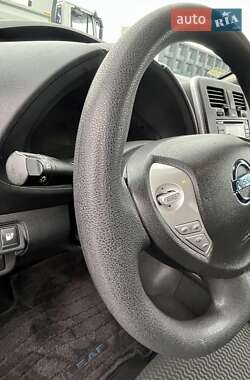 Хэтчбек Nissan Leaf 2017 в Львове