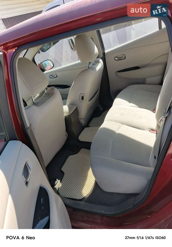 Хетчбек Nissan Leaf 2012 в Бородянці