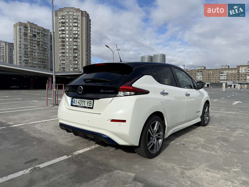 Хетчбек Nissan Leaf 2019 в Києві фото 6 Хетчбек Nissan Leaf 2019 в Києві
