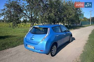Хетчбек Nissan Leaf 2014 в  фото 17 Хетчбек Nissan Leaf 2014 в