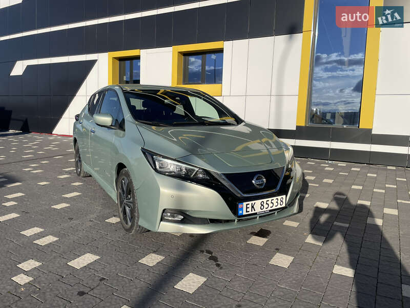 Хэтчбек Nissan Leaf 2018 в Тернополе