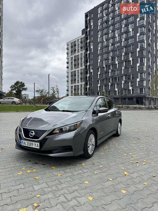 Хэтчбек Nissan Leaf 2018 в Кропивницком фото 3 Хэтчбек Nissan Leaf 2018 в Кропивницком