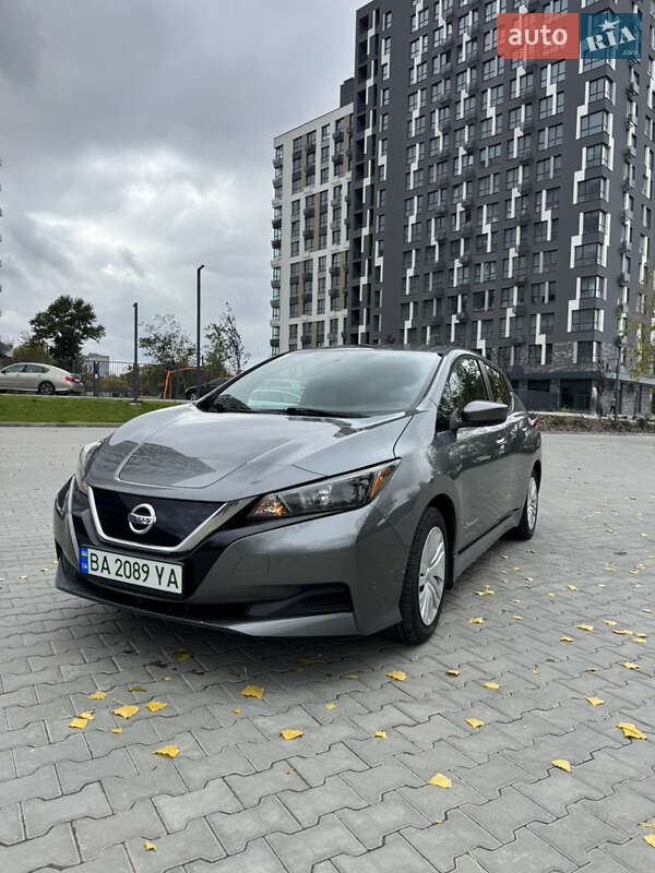 Хэтчбек Nissan Leaf 2018 в Кропивницком фото 16 Хэтчбек Nissan Leaf 2018 в Кропивницком