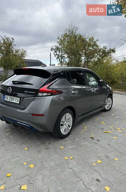 Хетчбек Nissan Leaf 2018 в 