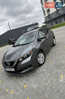 Хетчбек Nissan Leaf 2018 в 