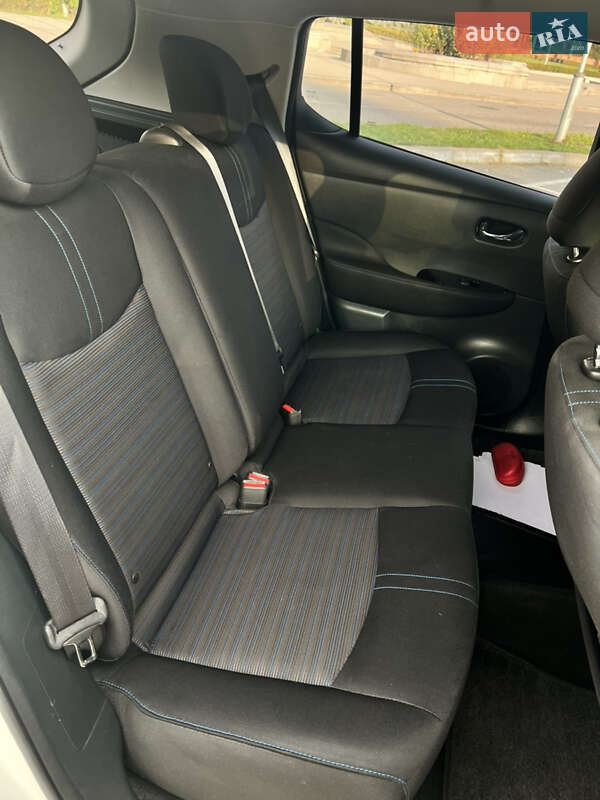 Хэтчбек Nissan Leaf 2018 в Ровно