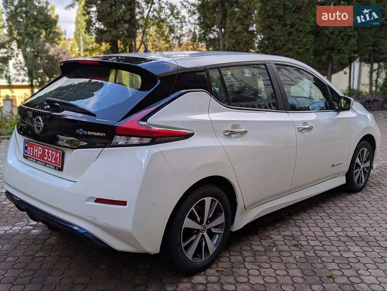 Хэтчбек Nissan Leaf 2020 в Ровно