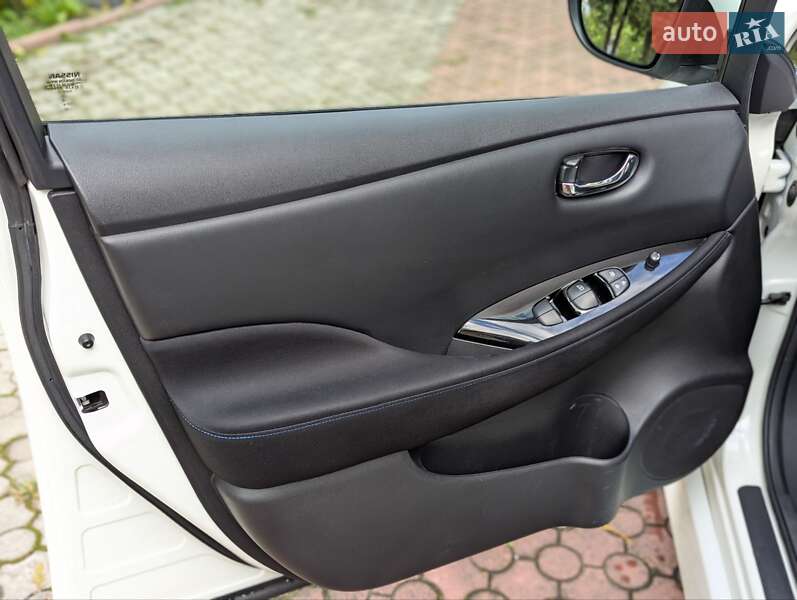 Хэтчбек Nissan Leaf 2020 в Ровно