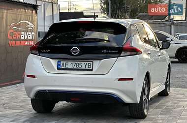 Хэтчбек Nissan Leaf 2018 в 