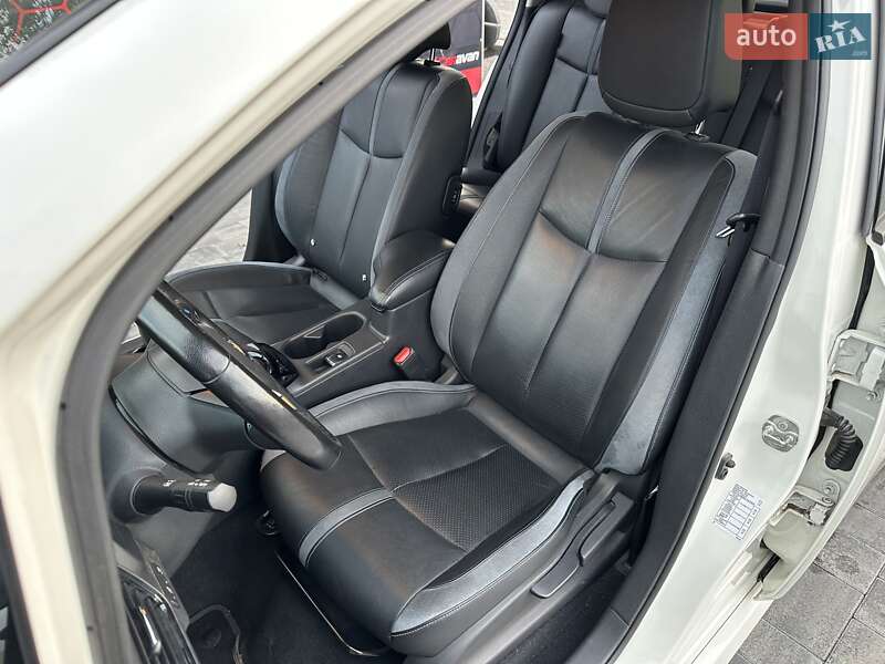 Хетчбек Nissan Leaf 2018 в Дніпрі