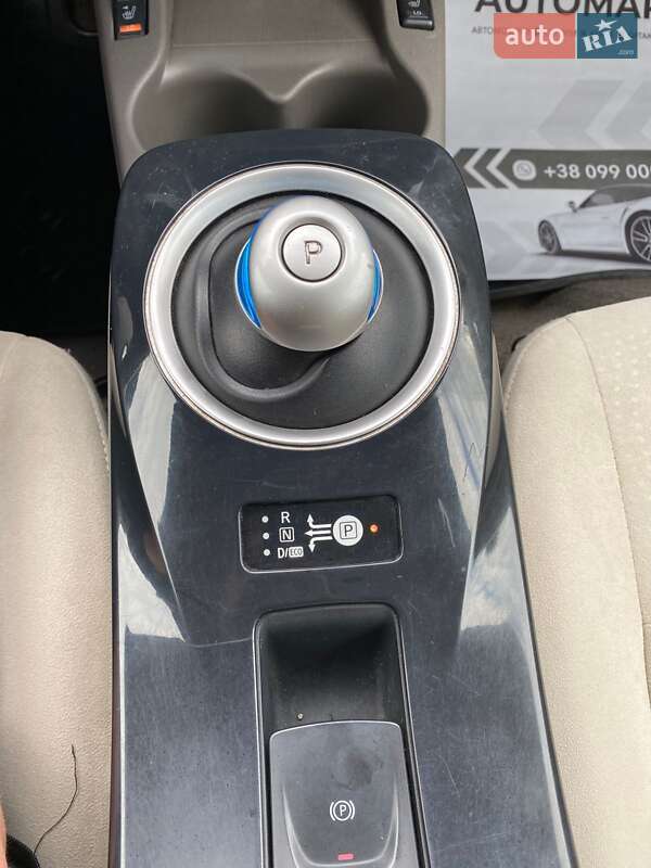 Хэтчбек Nissan Leaf 2012 в Ивано-Франковске
