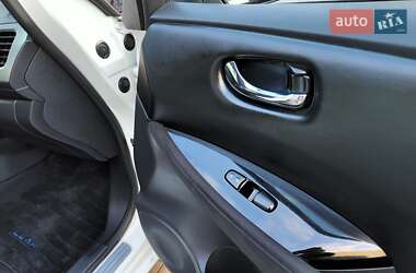 Хэтчбек Nissan Leaf 2014 в 