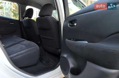 Хэтчбек Nissan Leaf 2014 в 