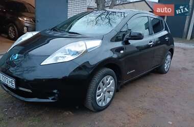 Хэтчбек Nissan Leaf 2013 в Монастырище