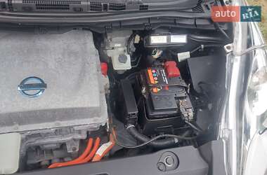 Хэтчбек Nissan Leaf 2014 в 