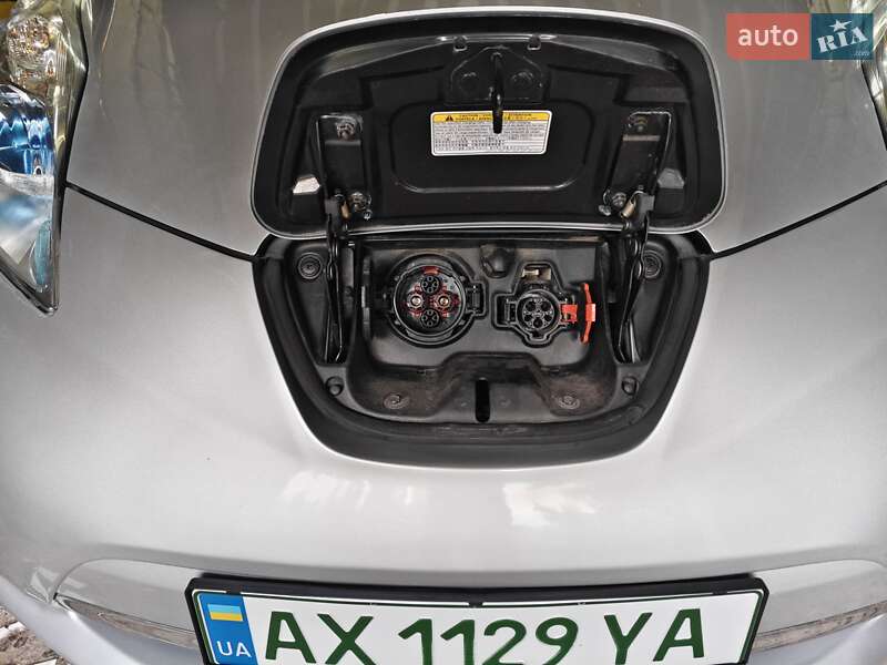 Хетчбек Nissan Leaf 2013 в Пісочині фото 12 Хетчбек Nissan Leaf 2013 в Пісочині