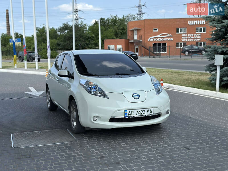 Nissan Leaf 2012