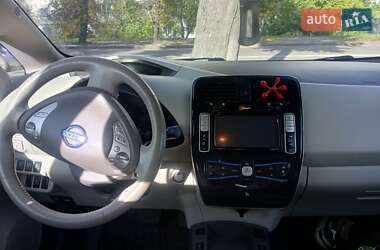 Хетчбек Nissan Leaf 2012 в 