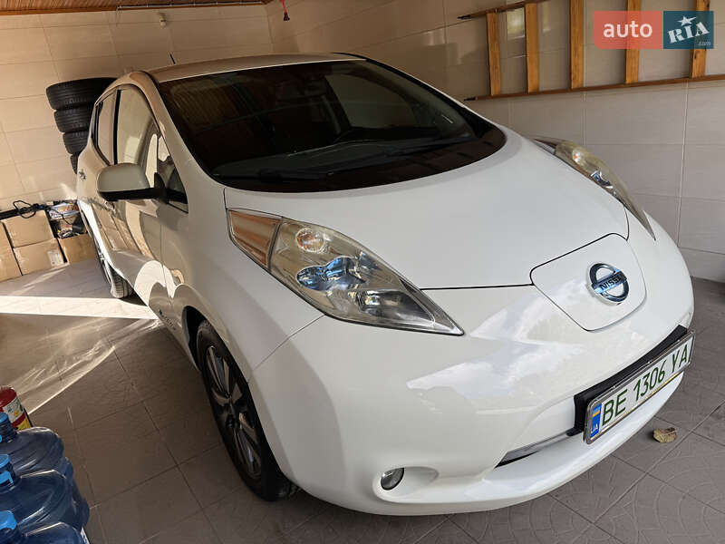 Хэтчбек Nissan Leaf 2015 в Херсоне фото 44 Хэтчбек Nissan Leaf 2015 в Херсоне