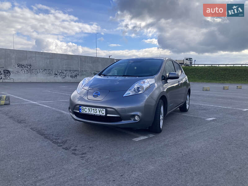 Хетчбек Nissan Leaf 2015 в Львові