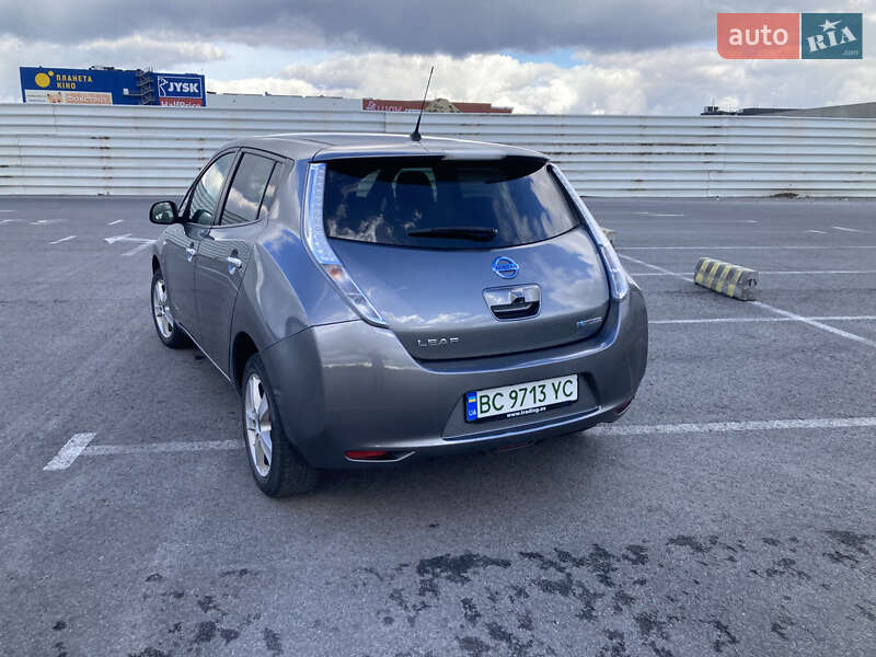 Хетчбек Nissan Leaf 2015 в Львові