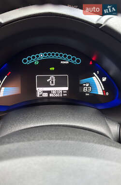 Хэтчбек Nissan Leaf 2014 в 