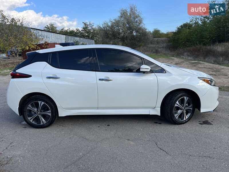 Хэтчбек Nissan Leaf 2020 в Одессе фото 6 Хэтчбек Nissan Leaf 2020 в Одессе