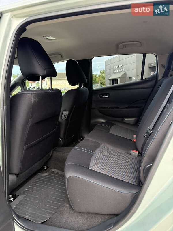 Хетчбек Nissan Leaf 2018 в Дрогобичі