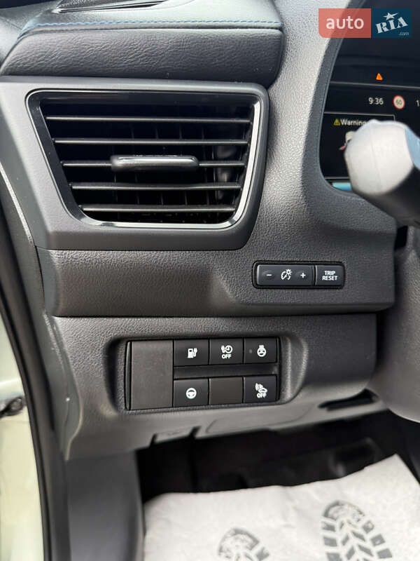 Хетчбек Nissan Leaf 2018 в Дрогобичі