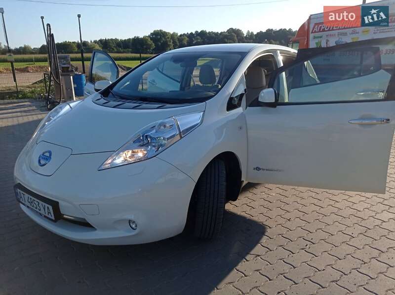 Хэтчбек Nissan Leaf 2012 в Коломые фото 19 Хэтчбек Nissan Leaf 2012 в Коломые