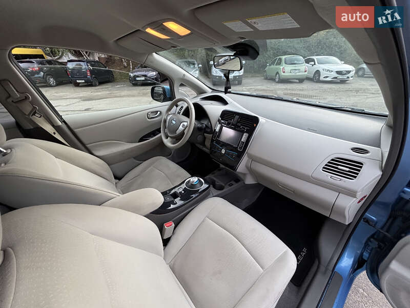 Хэтчбек Nissan Leaf 2012 в Киеве фото 13 Хэтчбек Nissan Leaf 2012 в Киеве