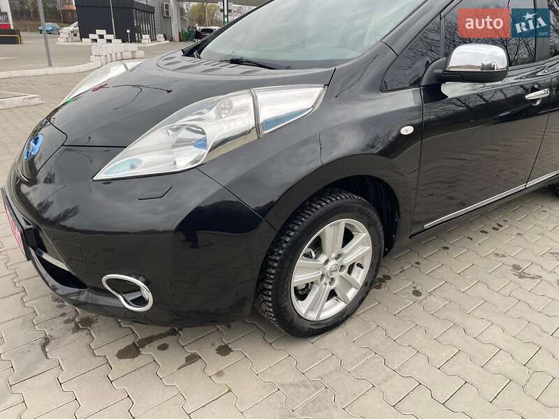 Хетчбек Nissan Leaf 2013 в Чернівцях фото 3 Хетчбек Nissan Leaf 2013 в Чернівцях