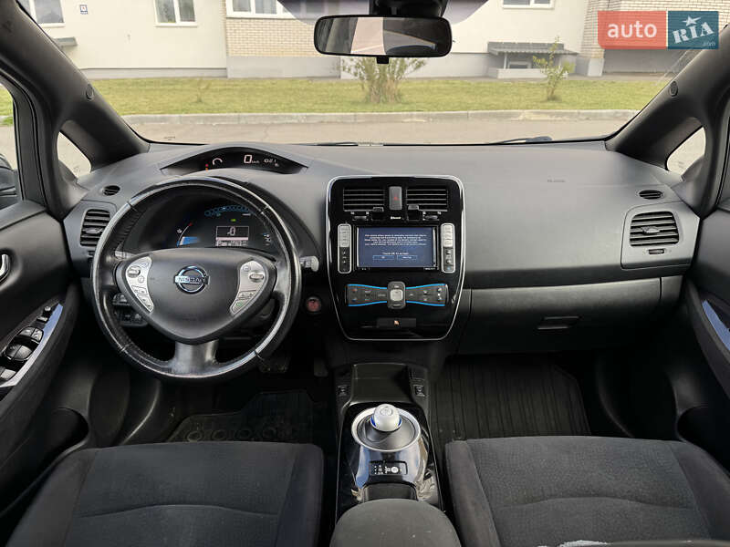 Хетчбек Nissan Leaf 2013 в Вінниці
