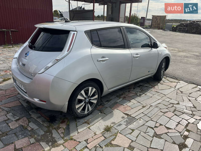 Хэтчбек Nissan Leaf 2013 в Буске фото 6 Хэтчбек Nissan Leaf 2013 в Буске