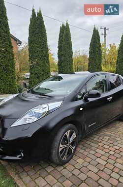 Хетчбек Nissan Leaf 2012 в Івано-Франківську