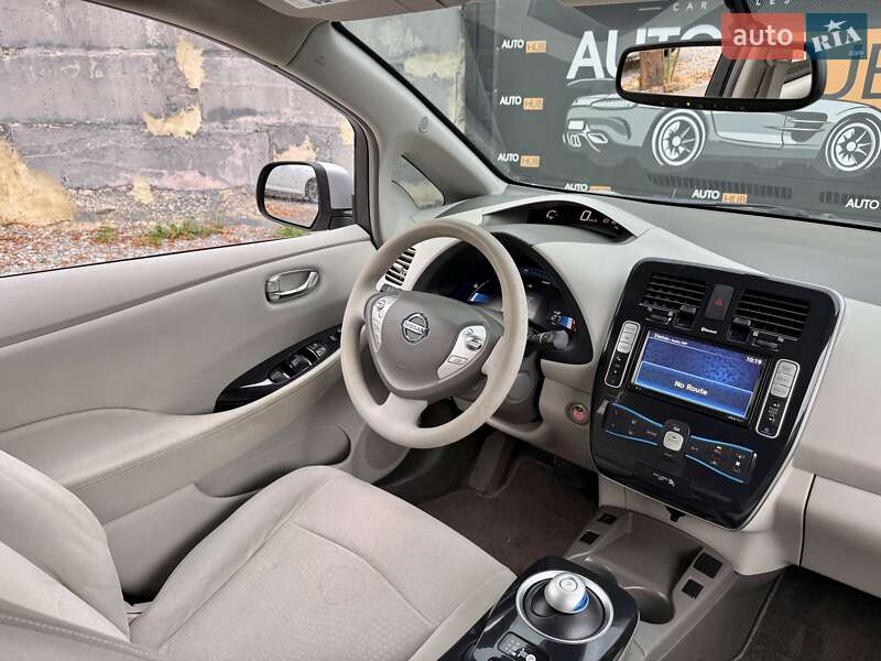 Хэтчбек Nissan Leaf 2011 в Харькове